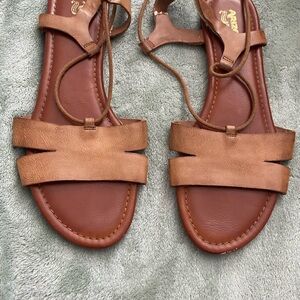 Arizona Jean Company Brown Leather Sandals with Crossover Straps